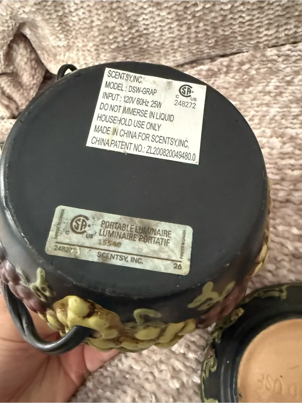 Scentsy Warmer GRAPEVINE retired, Tuscan style, SKU # 19395 no box 2010